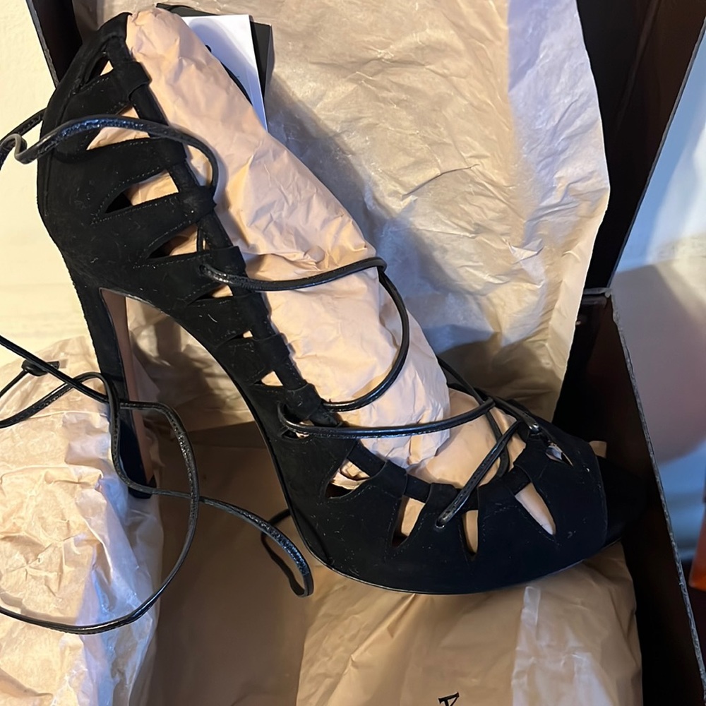 Alaia suede open toe gorgeous heel